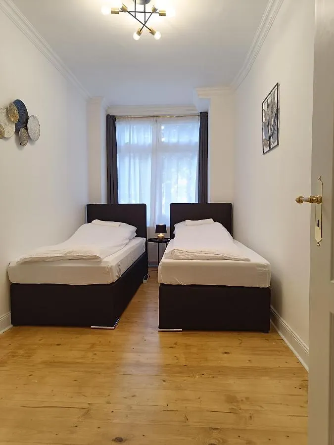 Central 2Room Apartment Xberg ベルリン